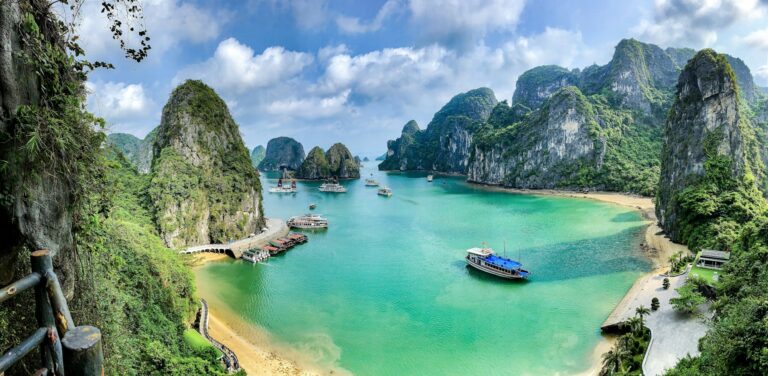 Baia di Ha Long, Vietnam